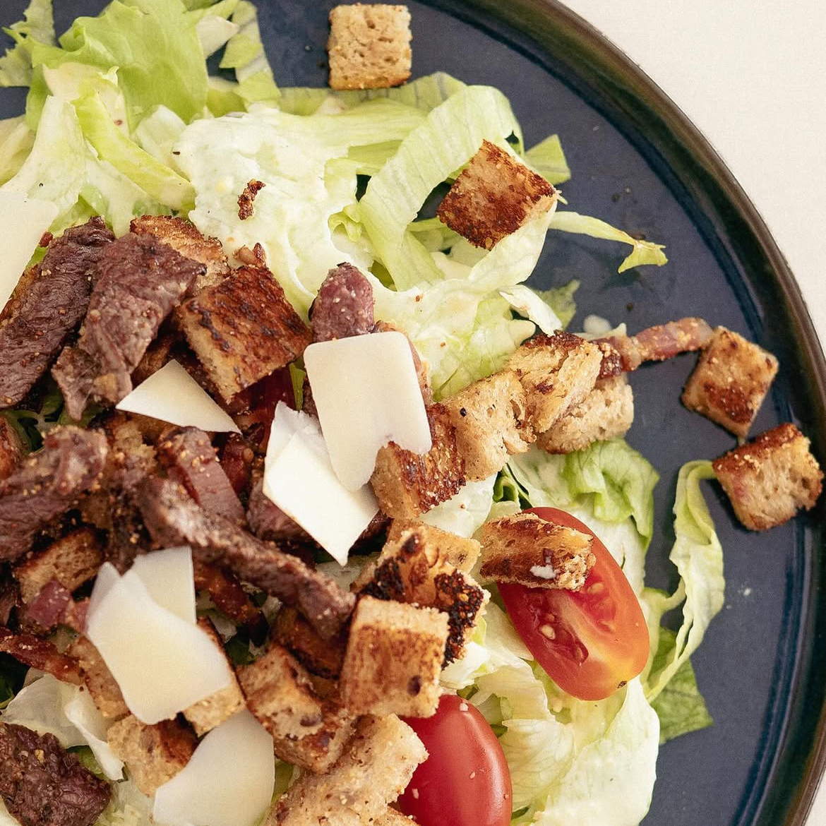 LaMaisonDuFilip - biftek salata